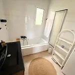Duplex Vue Piscine Privative *