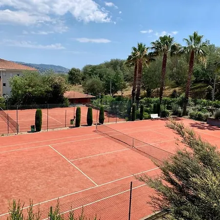 Duplex Vue Piscine Privative Apartman